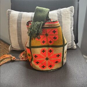 Wayuu Tribe Vibrant green and neon orange Shoulder Bag